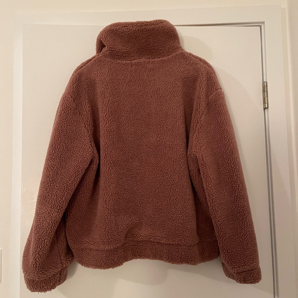 Sherpa Jacket - Picture 2 of 3
